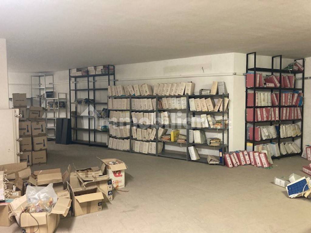 Magazzino - Deposito in Affitto - immagine 9 di 16